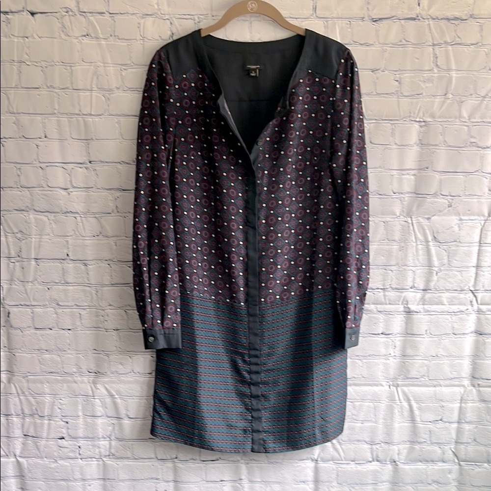Ann Taylor long‎ sleeve navy blue dress size 2